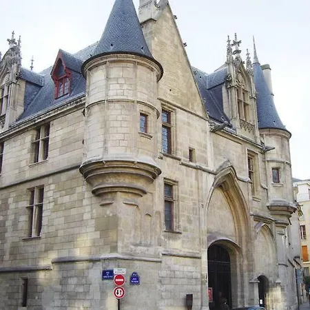 Newly Remodeled Parisian Gem In Le Marais! Daire Paris