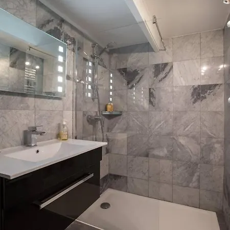 Newly Remodeled Parisian Gem In Le Marais! Daire *