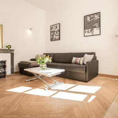 Newly Remodeled Parisian Gem In Le Marais! Daire