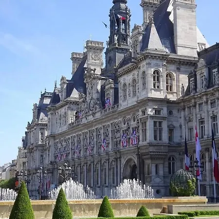 Newly Remodeled Parisian Gem In Le Marais! Daire Paris